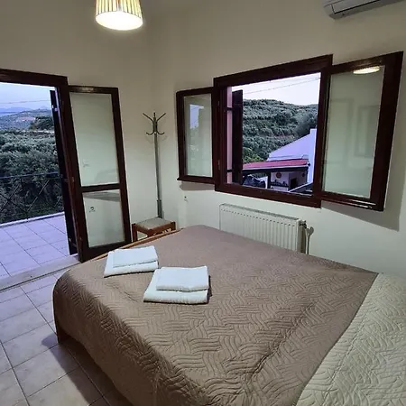 Βίλα Loutraki - Cozy House