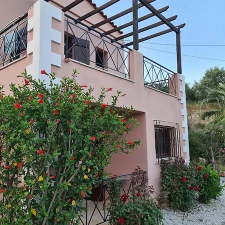 Βίλα Loutraki - Cozy House